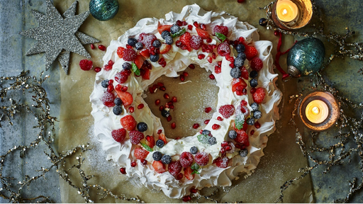 Australian Christmas Wreath Pavlova Recipe